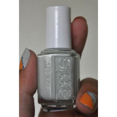 ESMALTE  ESSIE ABSOLUTELY SHORE REF. 758