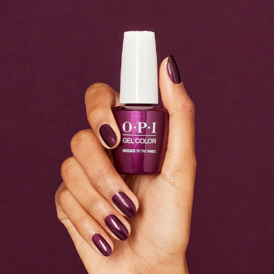 ESMALTE OPI EN GEL DRESSED TO THE WINE